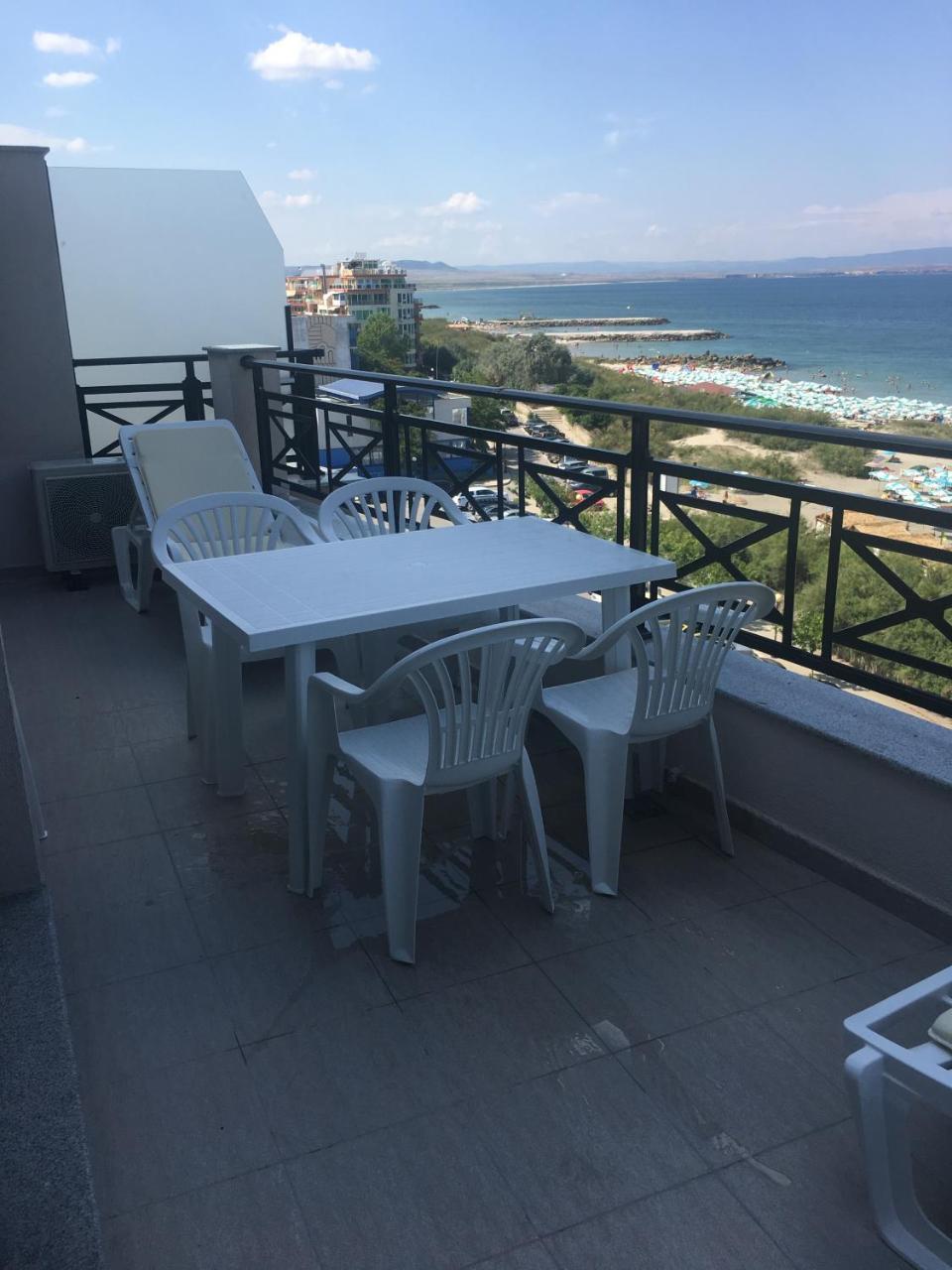 Golden Sea View Penthouse Leilighet Pomorie Eksteriør bilde