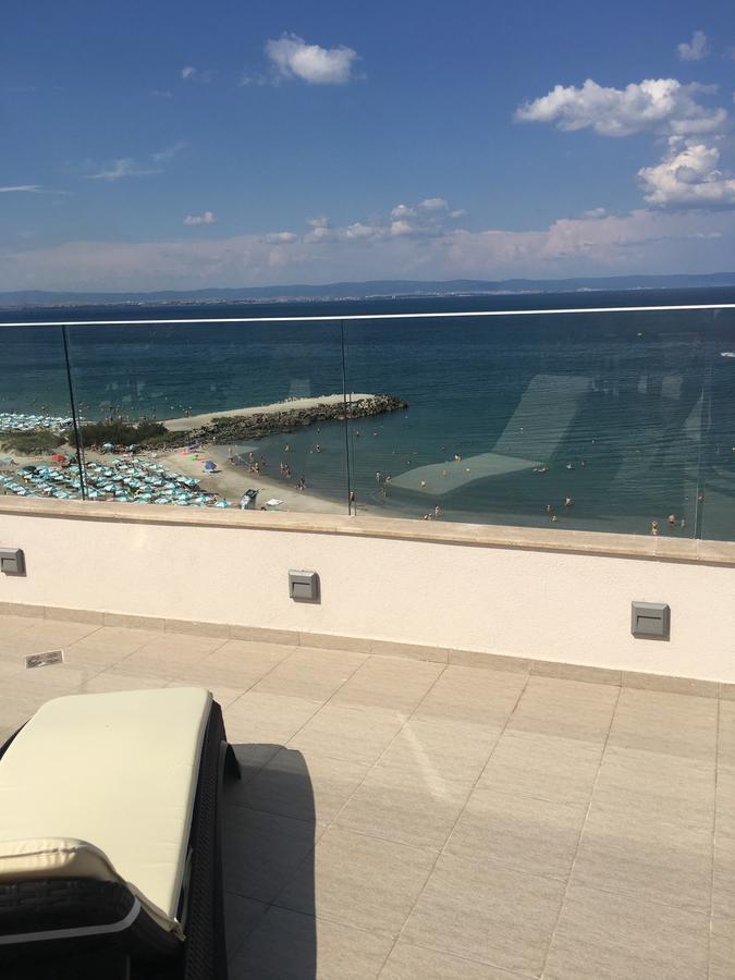 Golden Sea View Penthouse Leilighet Pomorie Eksteriør bilde